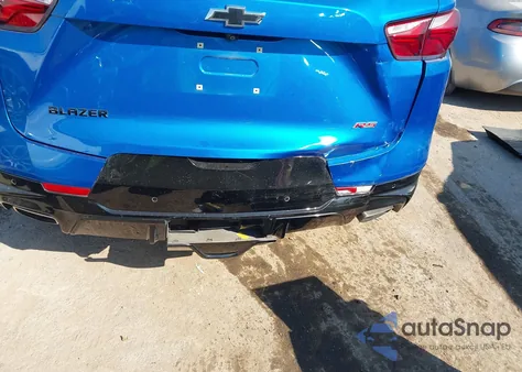 2021 Chevrolet Blazer Fwd Rs z USA, uszkodzony, nr VIN 3GNKBERS0MS502257